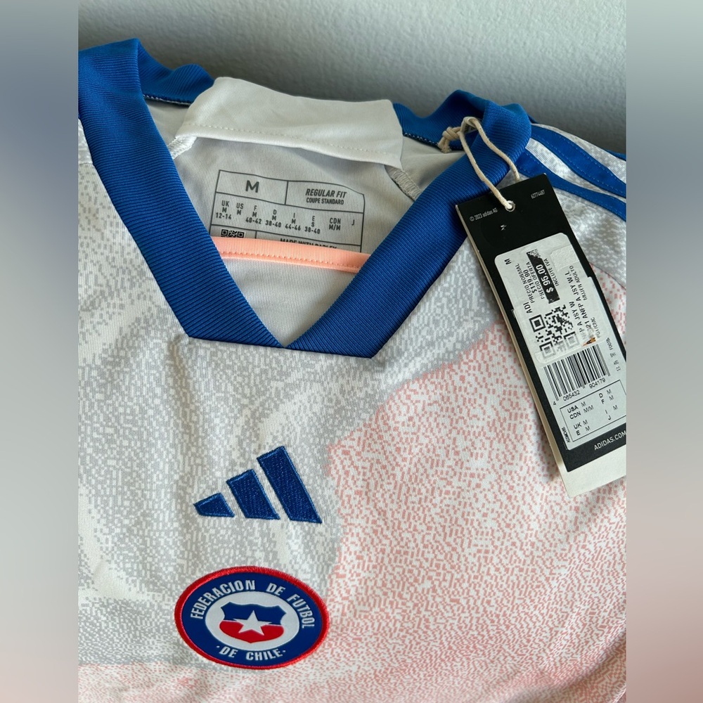 Adidas Authentic Chile National Team IA2521 Futbol Soccer Jersey Women’s Sz: M - Picture 5 of 8